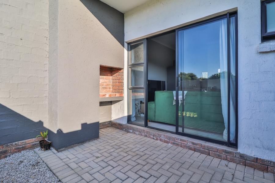 1 Bedroom Property for Sale in Overbaakens Eastern Cape